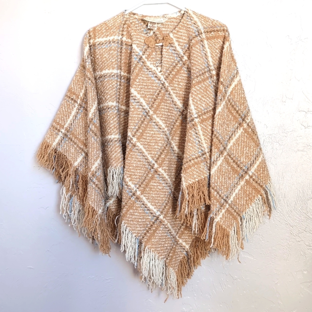 Boyne Valley Weavers Wool Blend Plaid Poncho Made in Ireland w/ Fringe